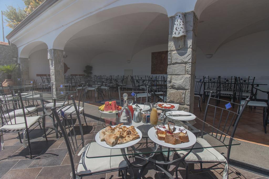 Pinguino B&B Скала Экстерьер фото